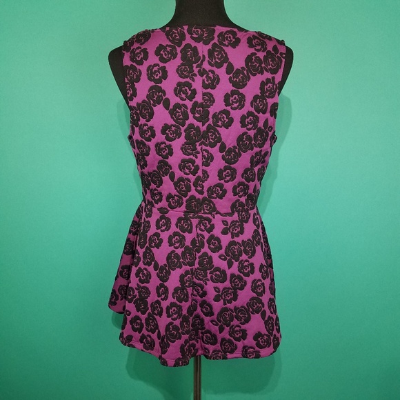 Torrid Floral Peplum Top - Picture 2 of 8